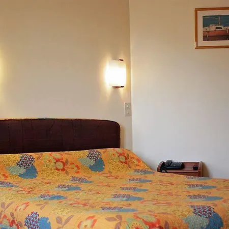 De Perros, The Originals Boutique 3* Перро-Гирк